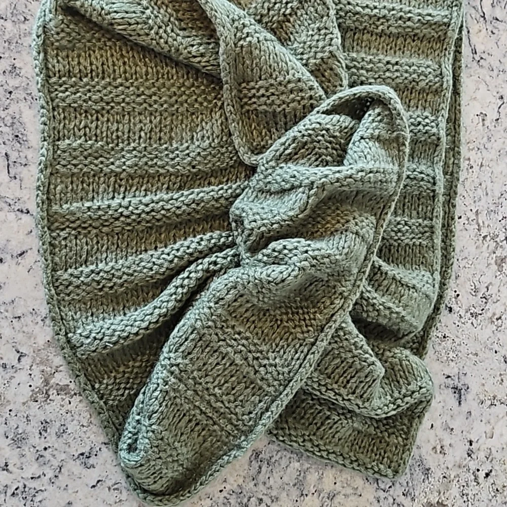 NWOT Warm, Soft Neck Loop